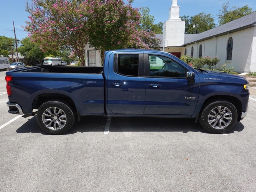 2019 Chevrolet Silverado 1500 LT Texas Edition photo 9