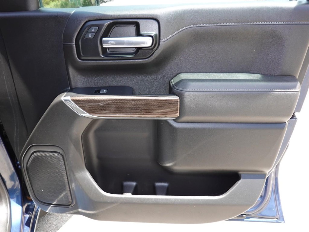2019 Chevrolet Silverado 1500 LT Texas Edition photo 25
