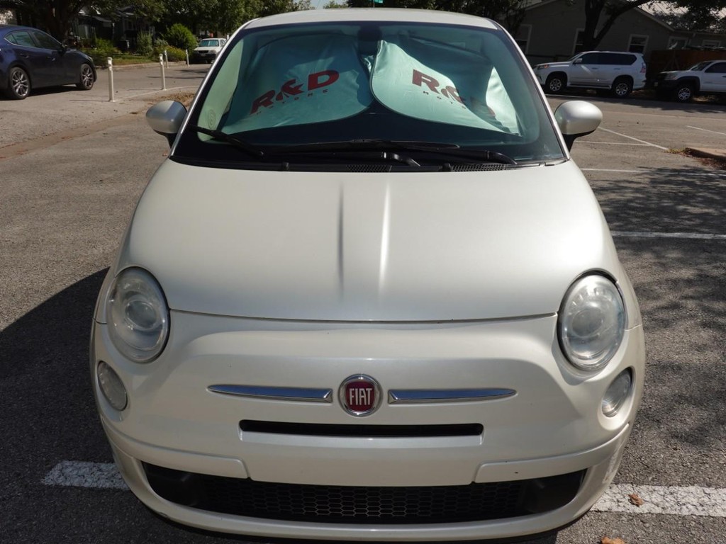 2017 Fiat 500 Pop photo 2