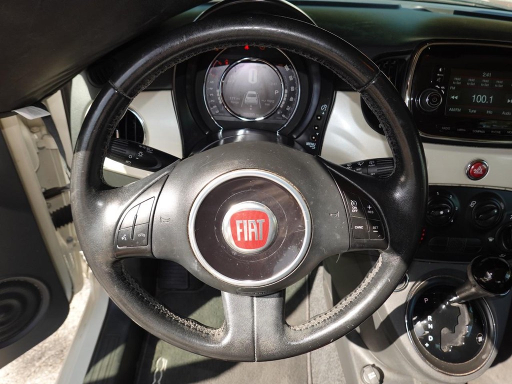 2017 Fiat 500 Pop photo 11