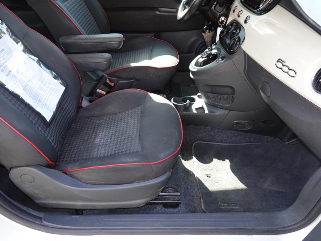 2017 Fiat 500 Pop photo 17