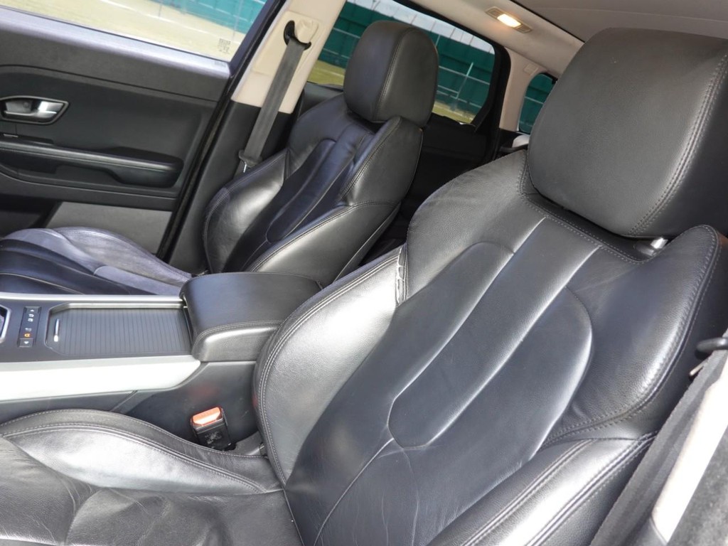 2013 Land Rover Range Rover Evoque Pure Plus photo 16