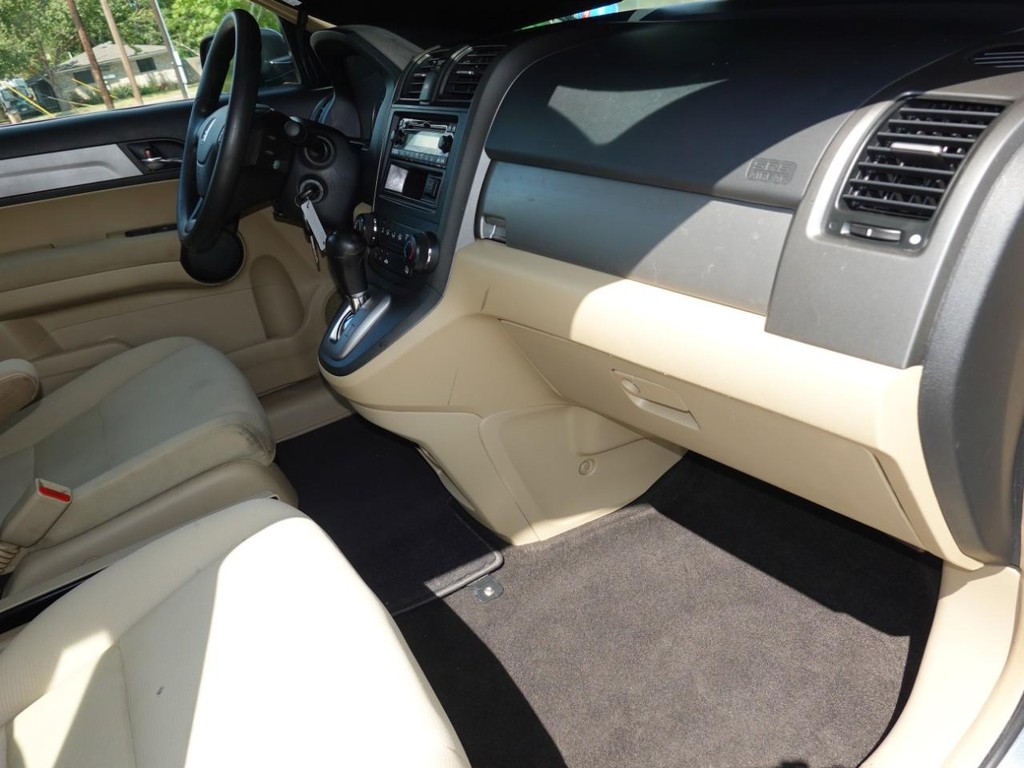 2011 Honda CR-V LX photo 16