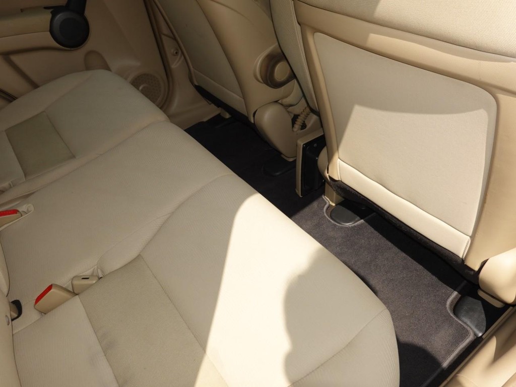 2011 Honda CR-V LX photo 19