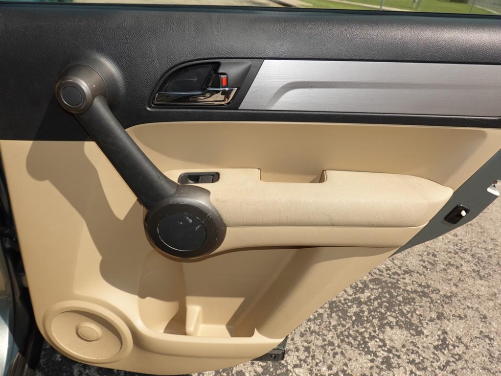 2011 Honda CR-V LX photo 20