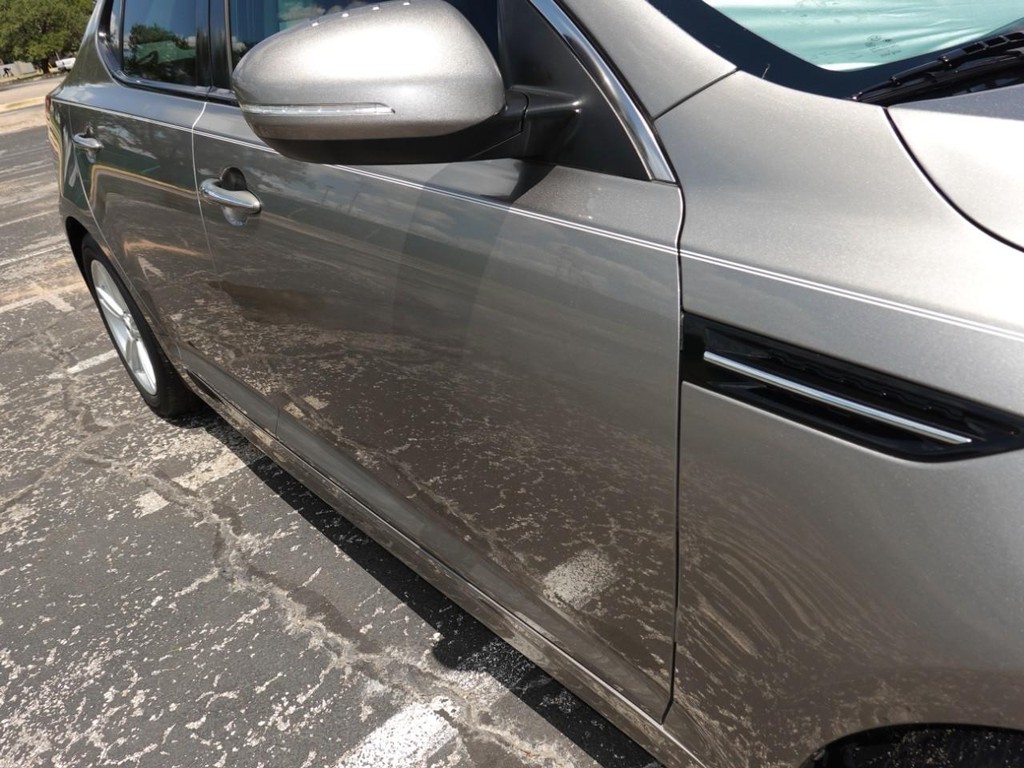 Kia Optima Vehicle Full-screen Gallery Image 11