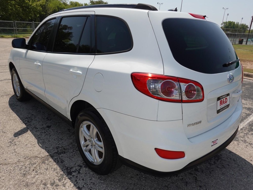 2010 Hyundai Santa Fe GLS photo 5