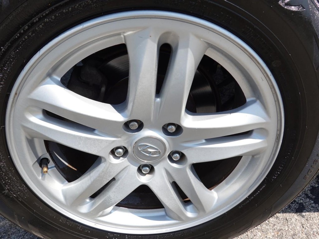 2010 Hyundai Santa Fe GLS photo 9