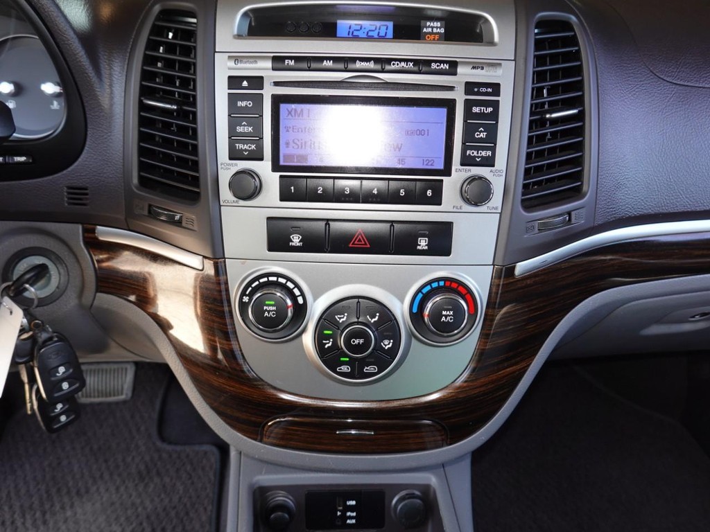 2010 Hyundai Santa Fe GLS photo 14