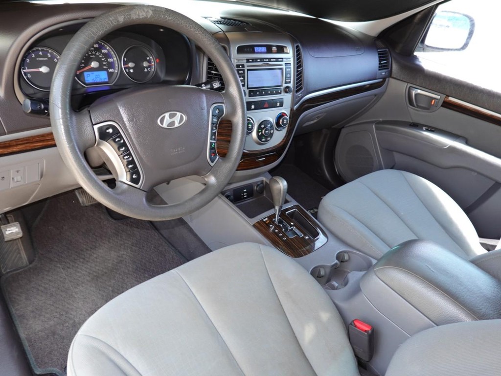 2010 Hyundai Santa Fe GLS photo 16
