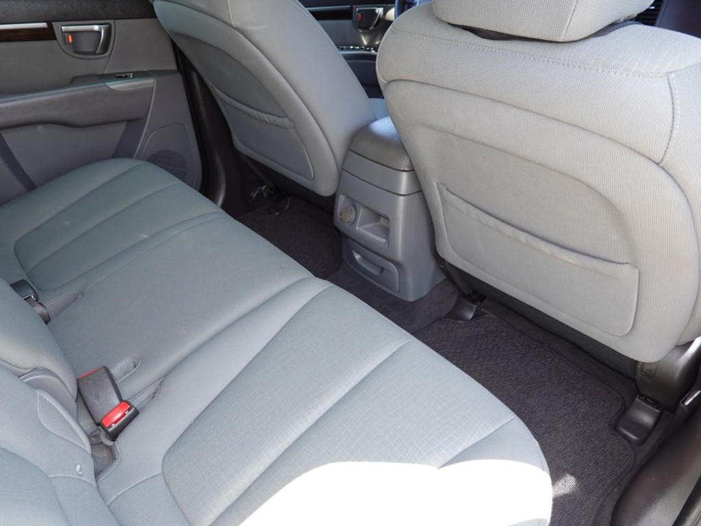 2010 Hyundai Santa Fe GLS photo 20