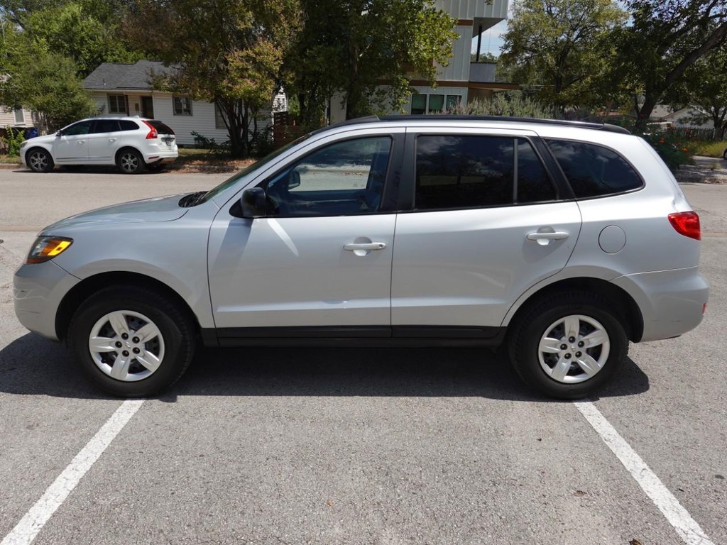 2009 Hyundai Santa Fe GLS photo 4