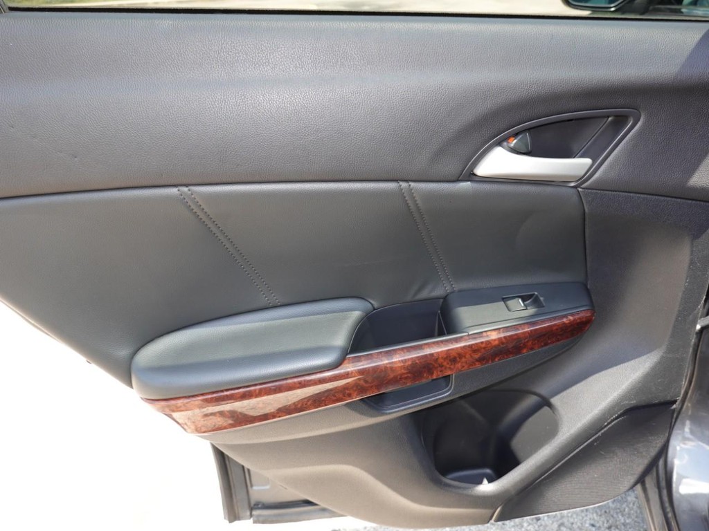 2012 Honda Crosstour EX-L V6 photo 22