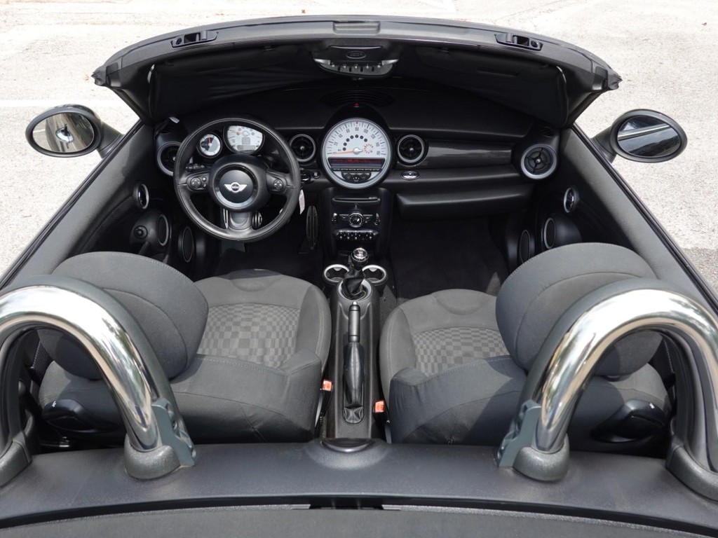 2013 Mini Cooper Roadster S photo 8