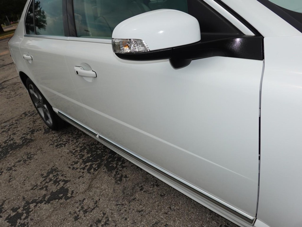 2011 Volvo S80 photo 11