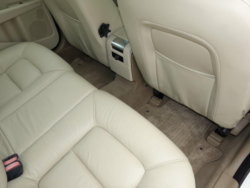 Volvo S80 Vehicle Full-screen Gallery Image 24