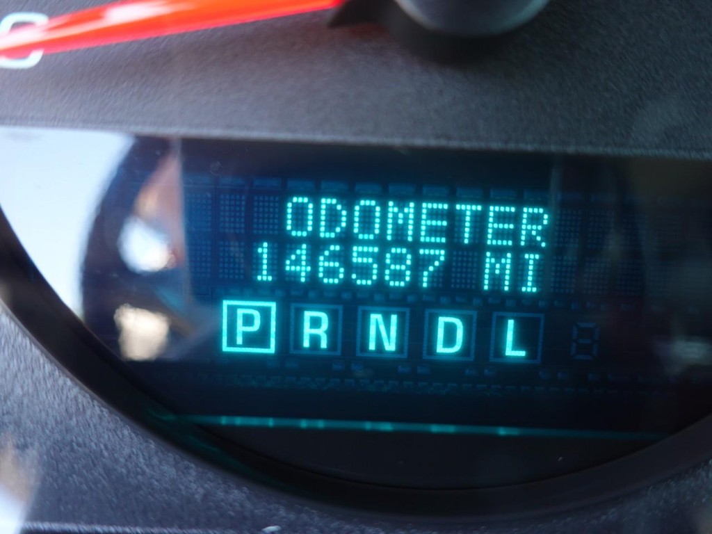 Chevrolet Impala Police Vehicle Full-screen Gallery Image 12