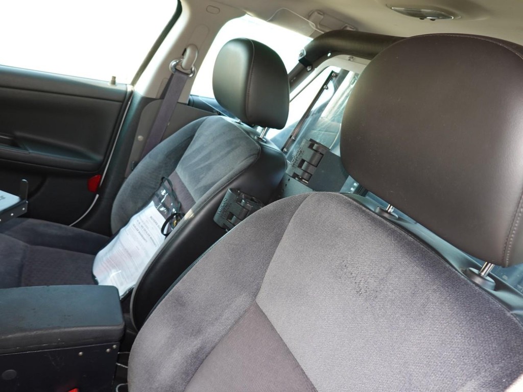 Chevrolet Impala Police Vehicle Full-screen Gallery Image 14