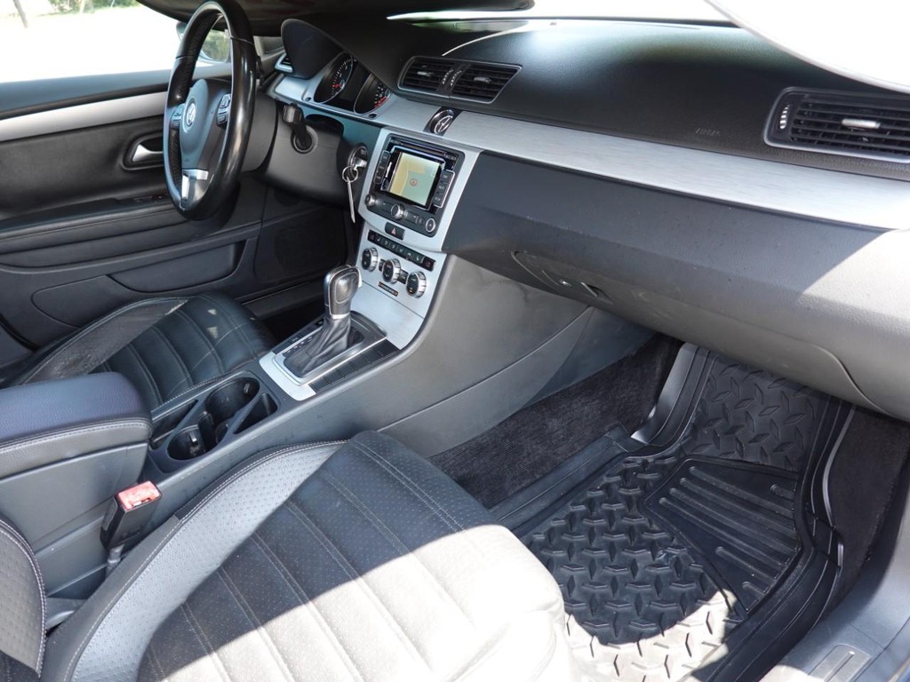 2015 Volkswagen CC Sport photo 17