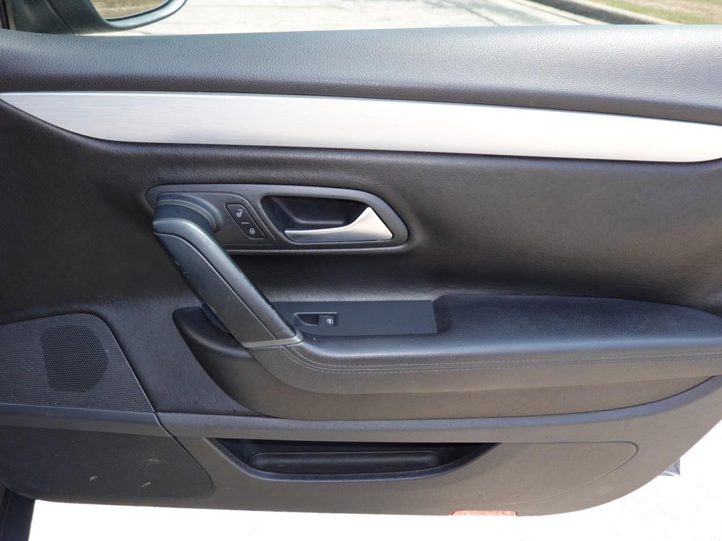 2015 Volkswagen CC Sport photo 19