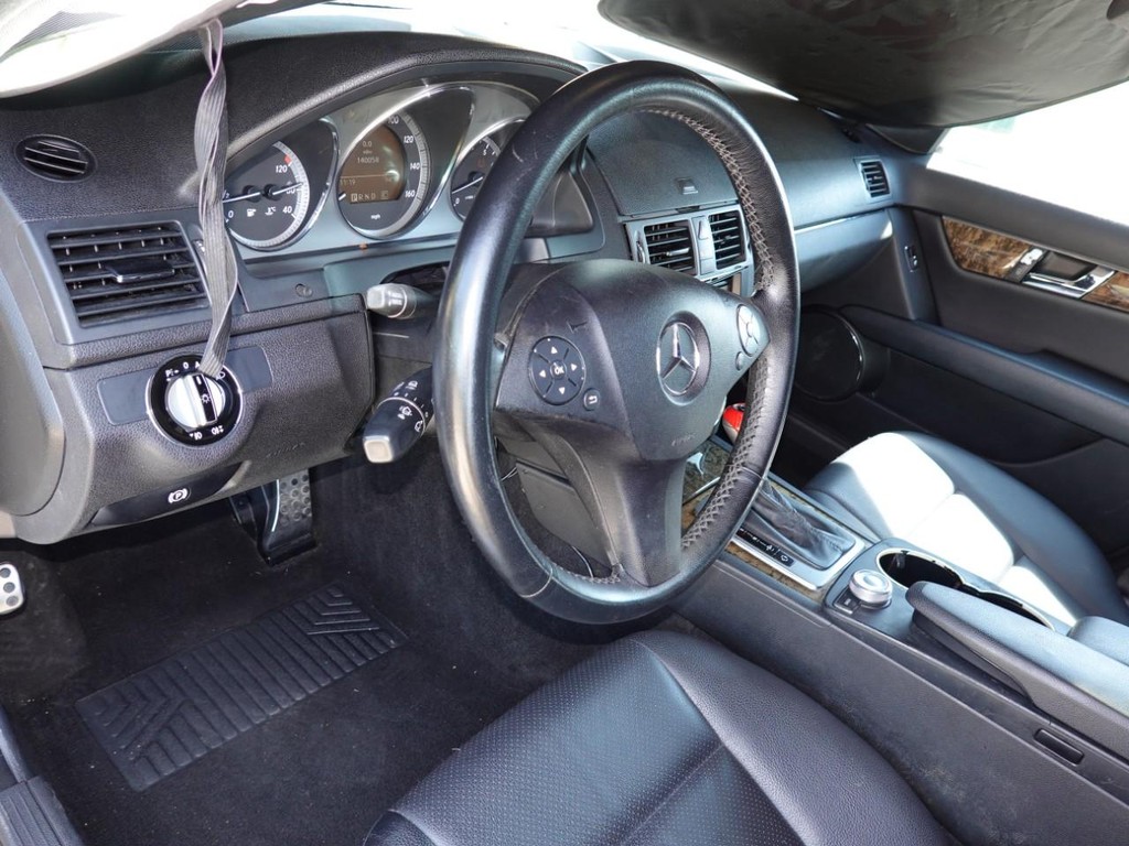 2010 Mercedes Benz C 350 Sport photo 15