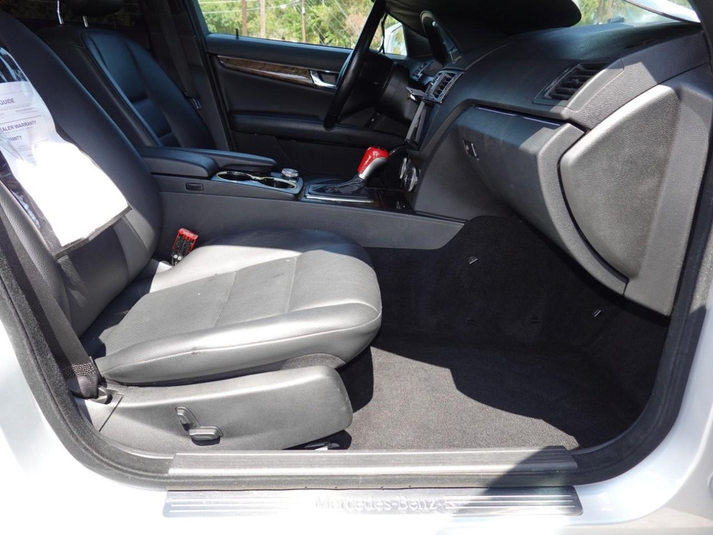 2010 Mercedes Benz C 350 Sport photo 18