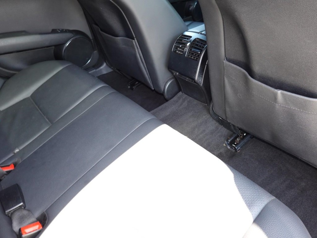 2010 Mercedes Benz C 350 Sport photo 20