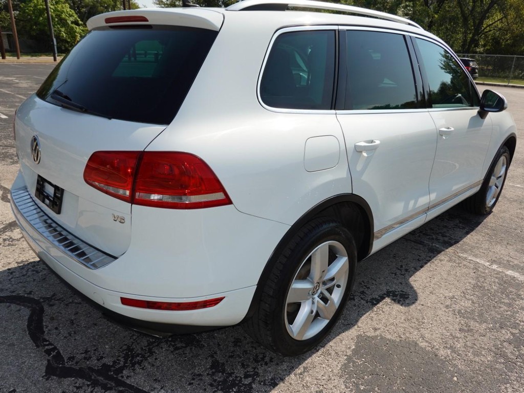 2013 Volkswagen Touareg Lux photo 7