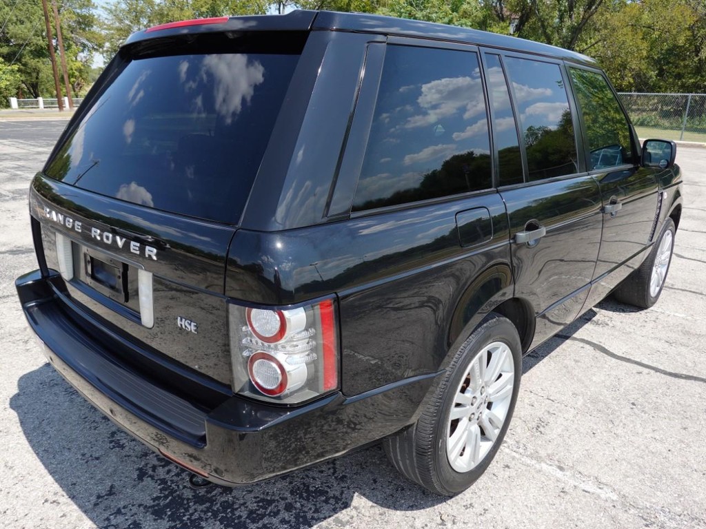 2011 Land Rover Range Rover HSE LUX photo 7