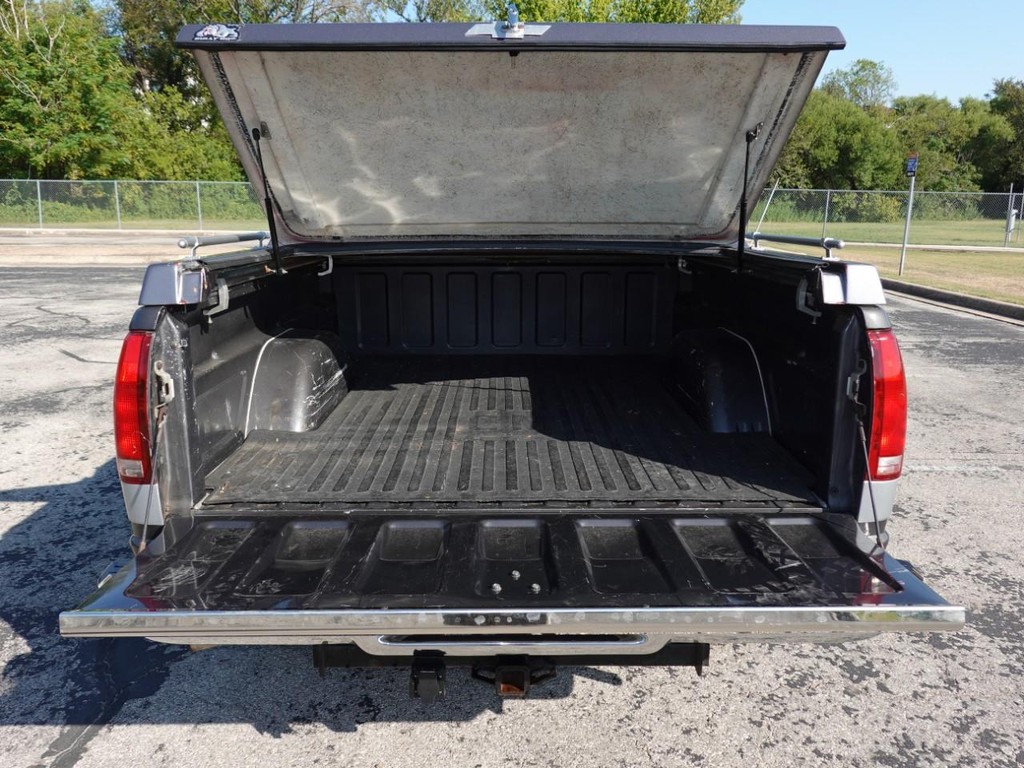 Chevrolet C/K 1500 Vehicle Full-screen Gallery Image 07