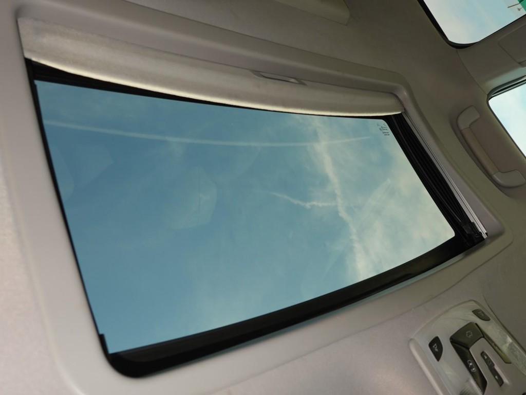 2012 Toyota Sienna Limited photo 16