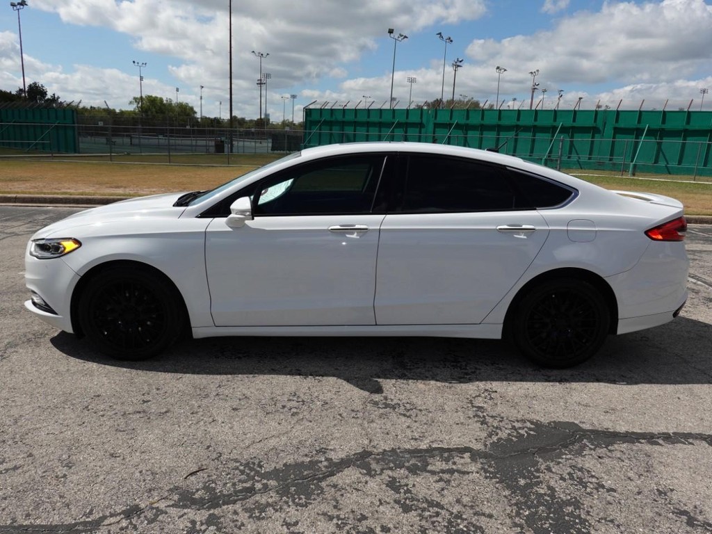 2018 Ford Fusion Titanium photo 4