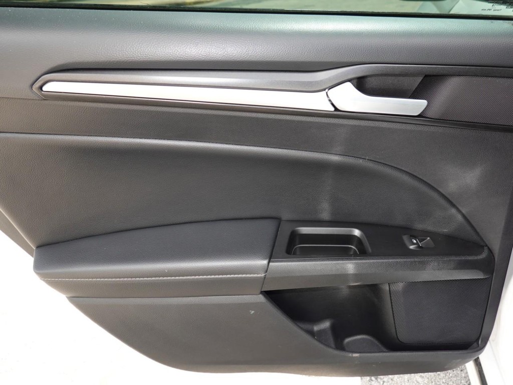 2018 Ford Fusion Titanium photo 20
