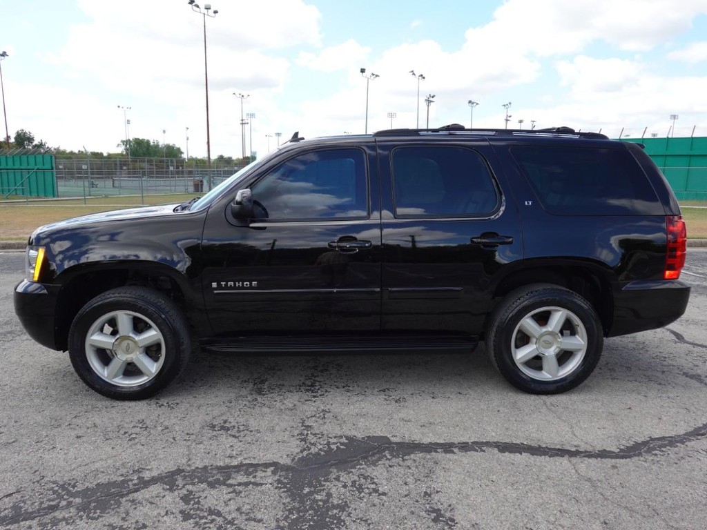 2007 Chevrolet Tahoe LT photo 4