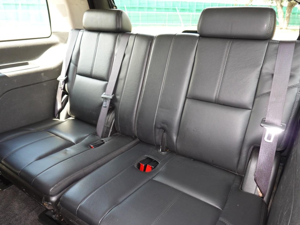 Chevrolet Tahoe Vehicle Full-screen Gallery Image 21