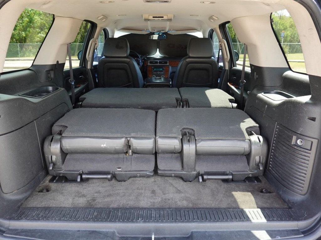 2007 Chevrolet Tahoe LT photo 24