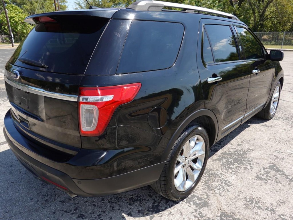2012 Ford Explorer Limited photo 4
