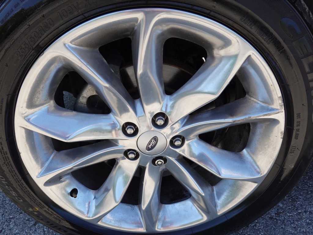 2012 Ford Explorer Limited photo 6