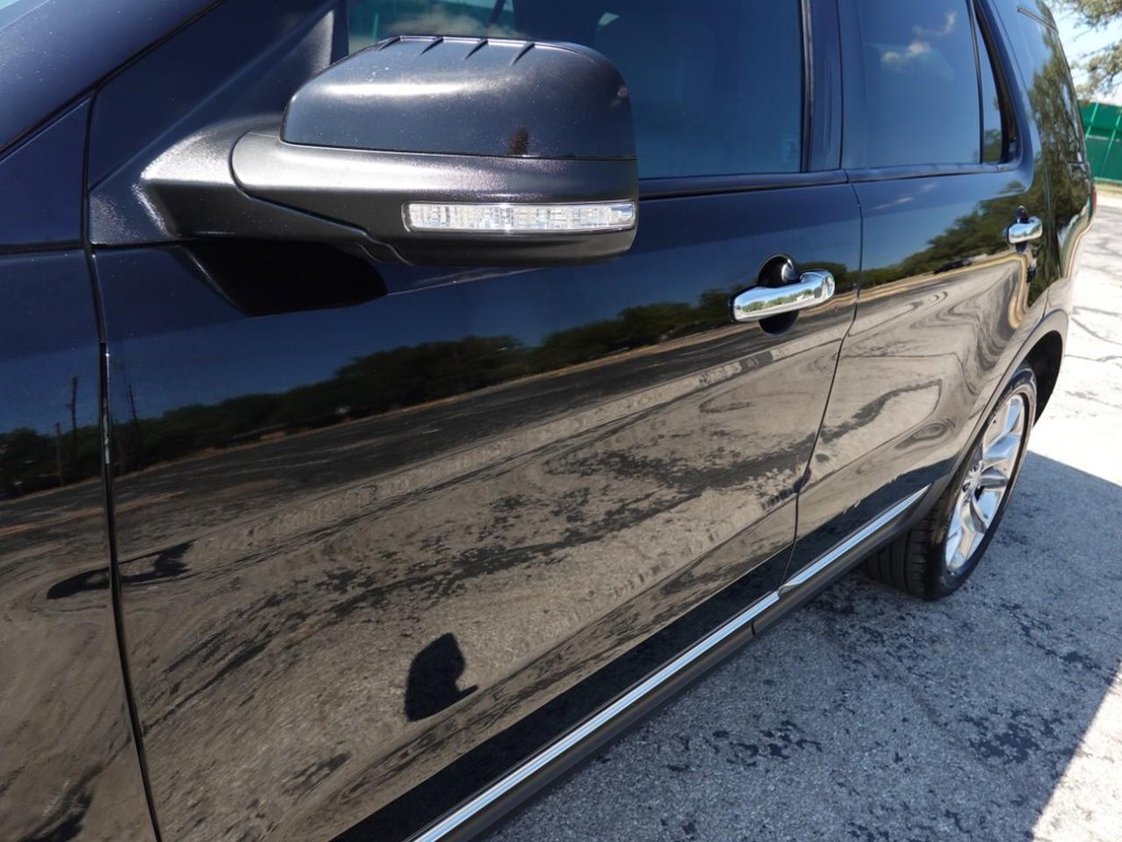 2012 Ford Explorer Limited photo 7