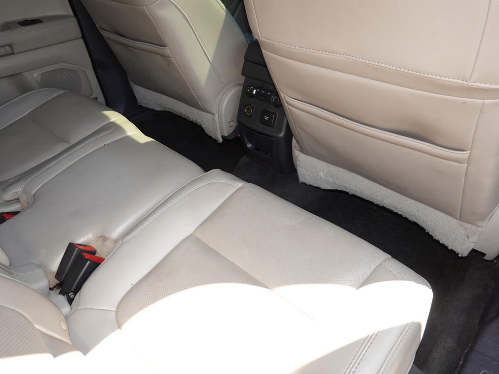 2012 Ford Explorer Limited photo 23
