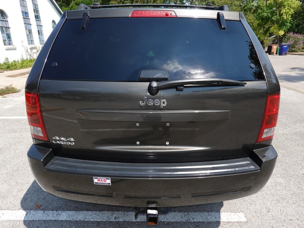 2006 Jeep Grand Cherokee Laredo photo 3
