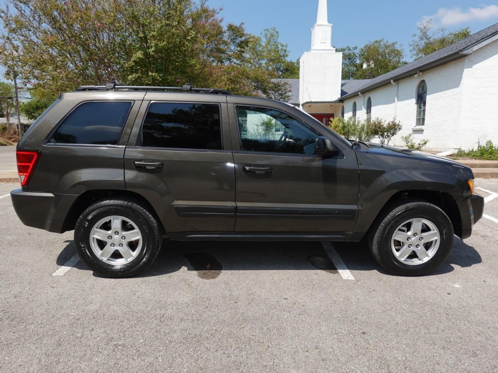 2006 Jeep Grand Cherokee Laredo photo 5