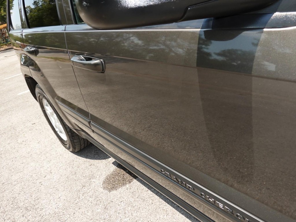 2006 Jeep Grand Cherokee Laredo photo 8