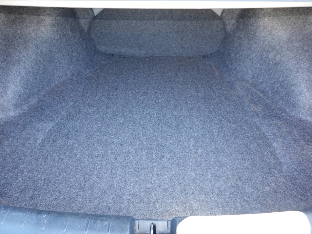 Honda Accord Sedan Vehicle Full-screen Gallery Image 26