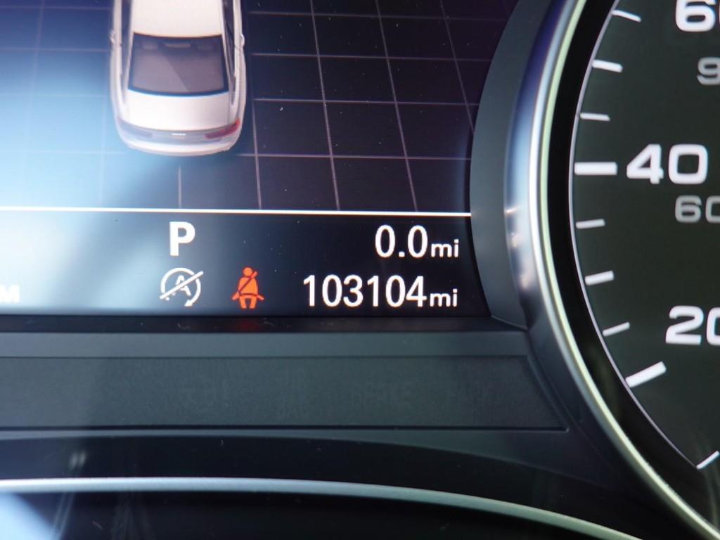 Audi A6 Vehicle Full-screen Gallery Image 12