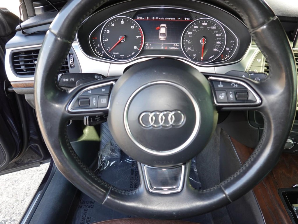 Audi A6 Vehicle Full-screen Gallery Image 13