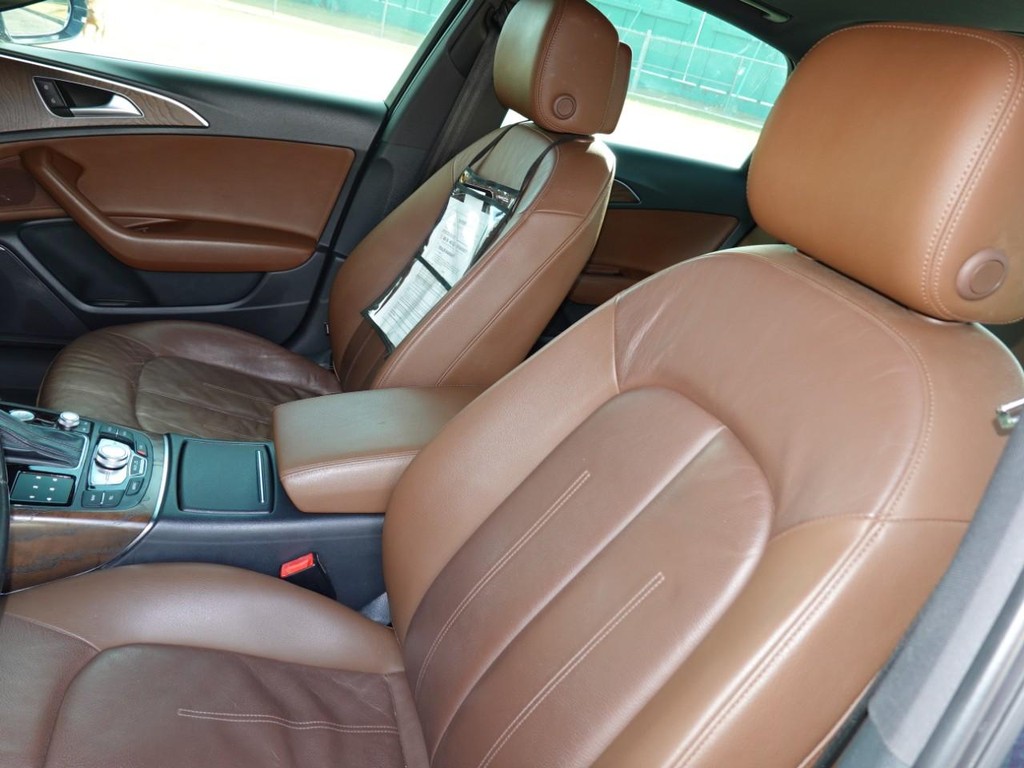 Audi A6 Vehicle Full-screen Gallery Image 16