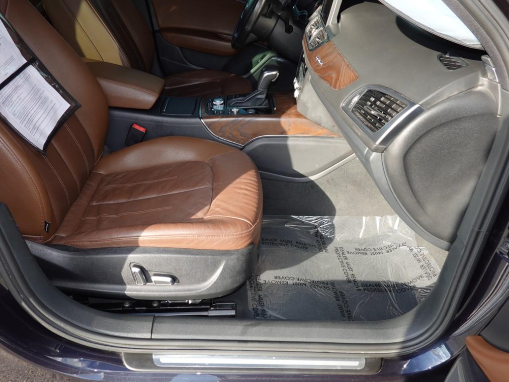 Audi A6 Vehicle Full-screen Gallery Image 24