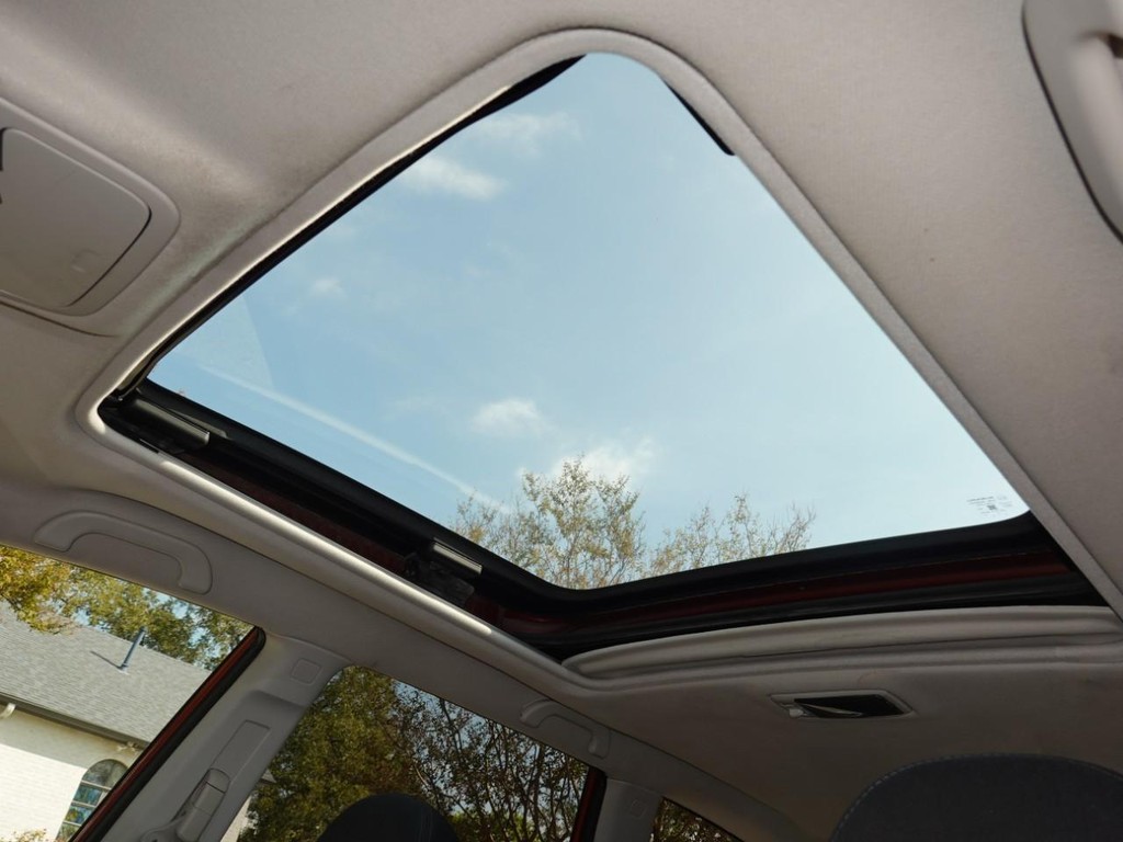 Subaru Forester Vehicle Full-screen Gallery Image 15