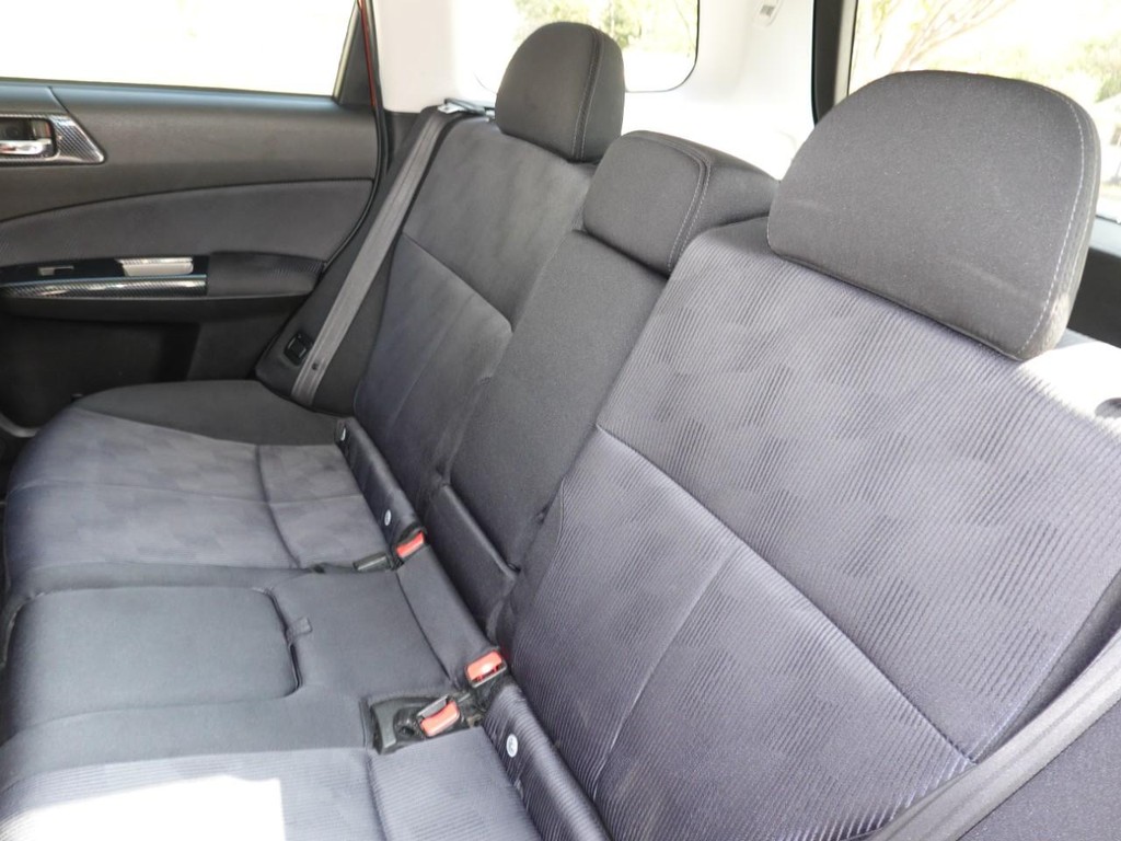 Subaru Forester Vehicle Full-screen Gallery Image 18